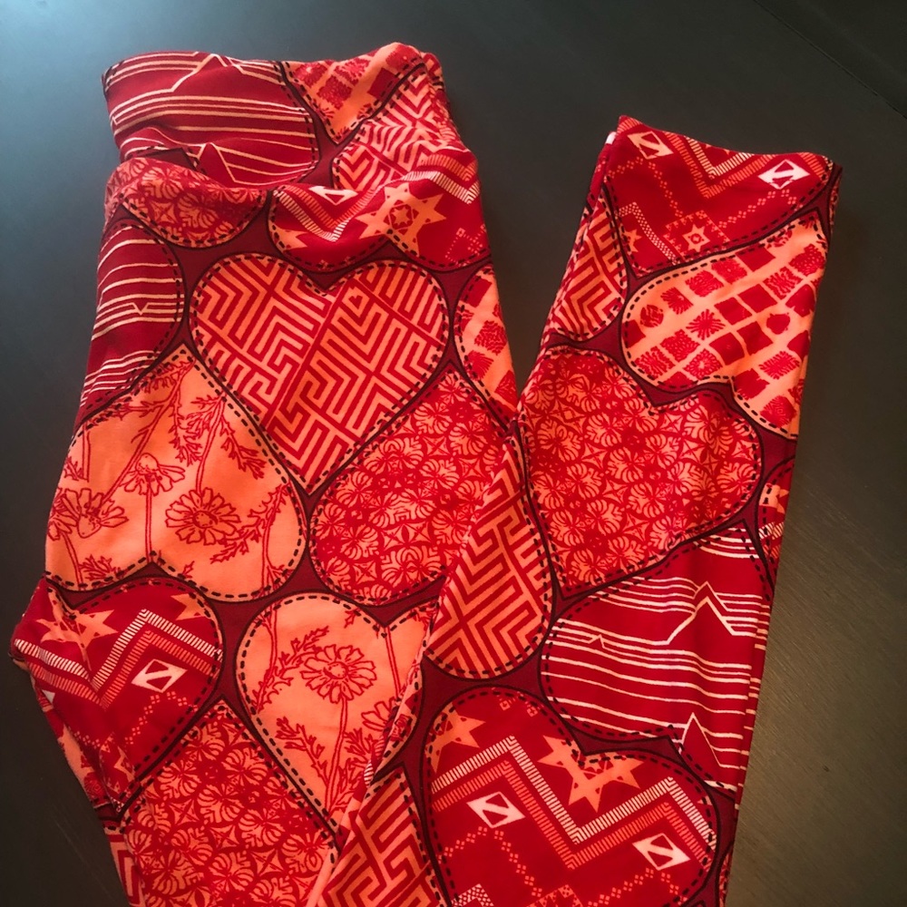 Lularoe Valentine’s Day Leggings
